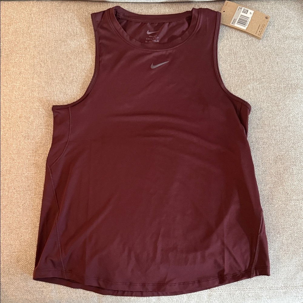 NWT NIKE burgundy dry-fit tank top size XS